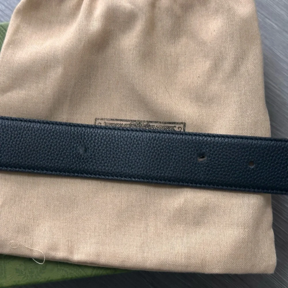 Gucci Black Leather Belt with Antique Gold Double G Buckle